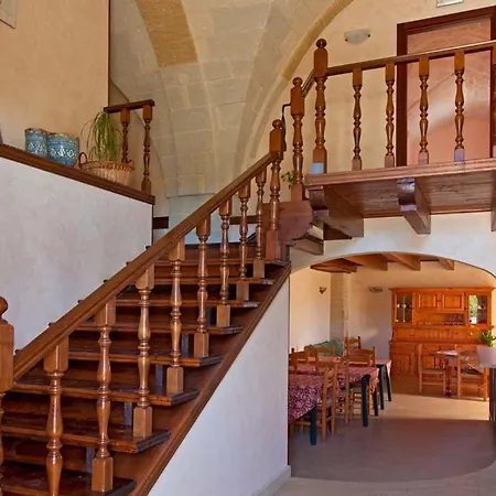 לינה וארוחת בוקר Terra Serena