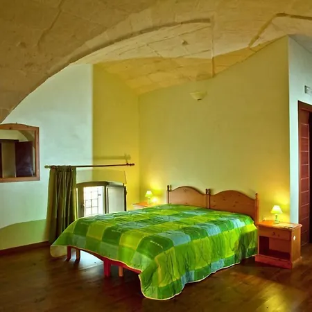 לינה וארוחת בוקר Terra Serena סנטה צזריה טרמה